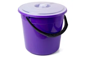 Відро місткість 15л з кришкою (V022)